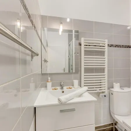 Calme, Paris, Tram 9mim, Rer C 15min - Genius Apartmán *